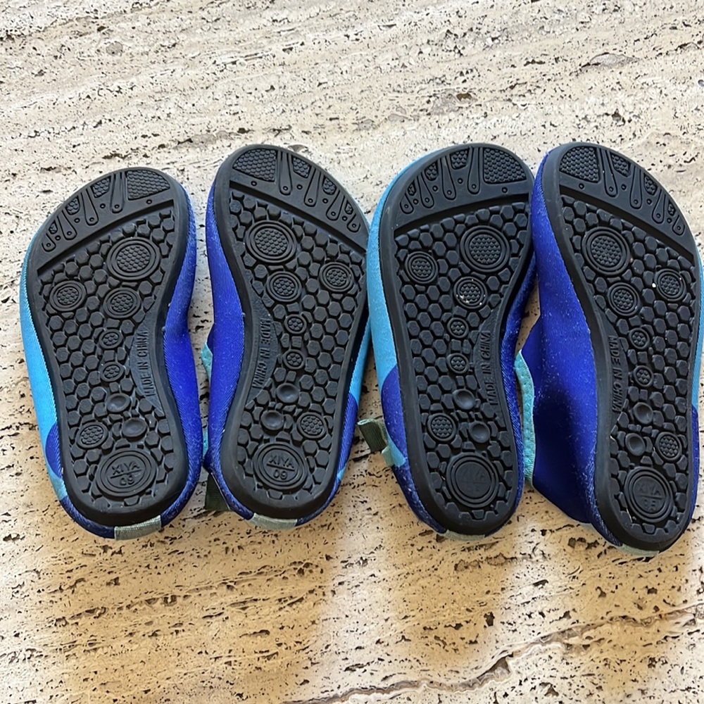 2 Pair Toddler Water Shoes - Picture 2 of 8